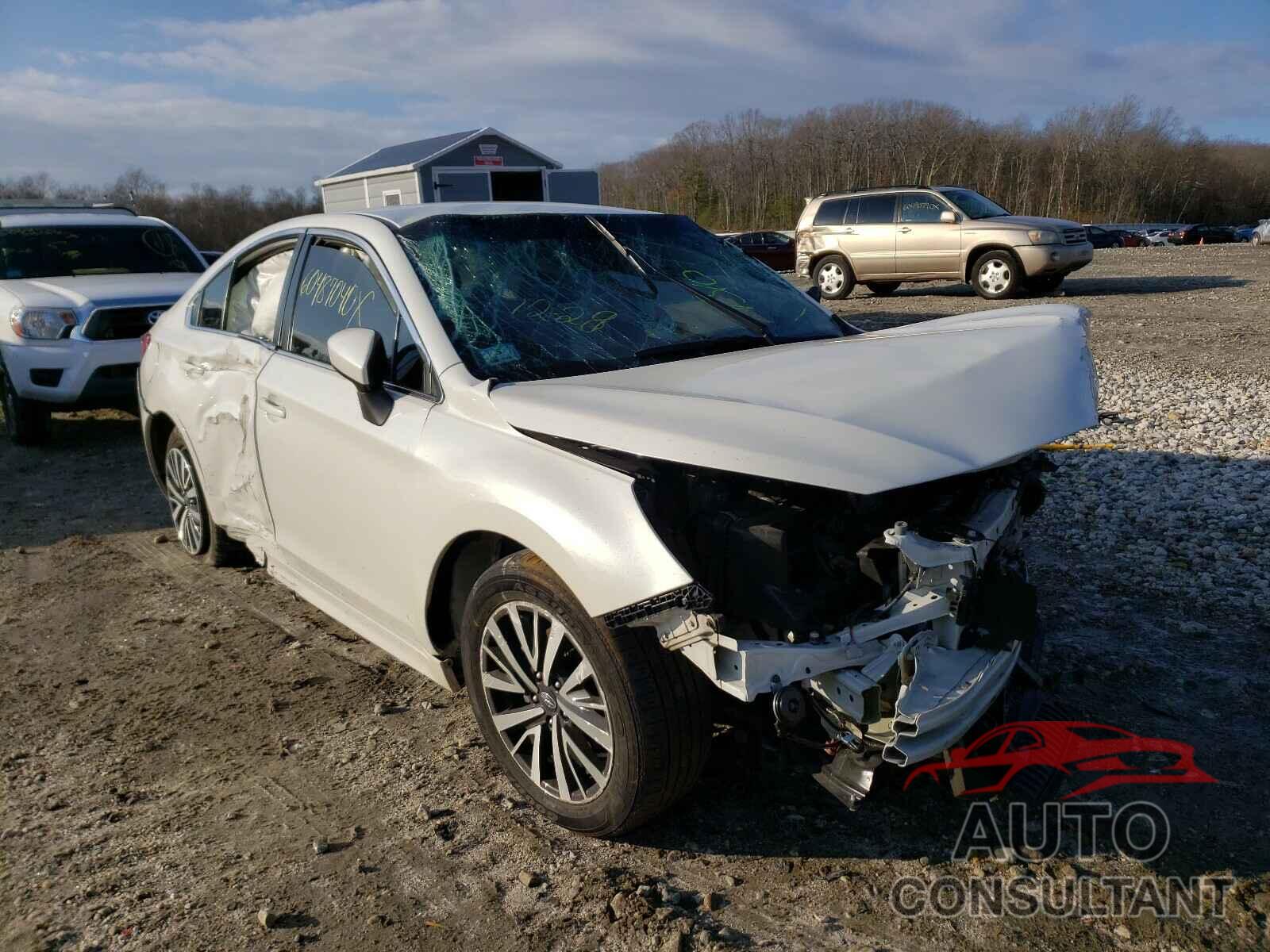 SUBARU LEGACY 2019 - 4S3BNAF68K3006321