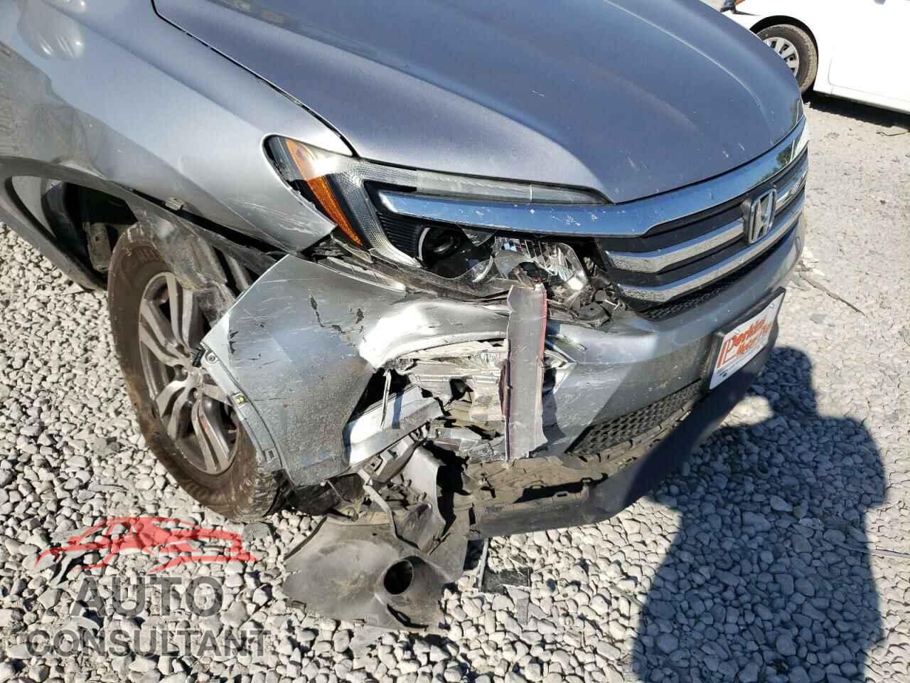 HONDA PILOT 2017 - 5FNYF5H54HB007559