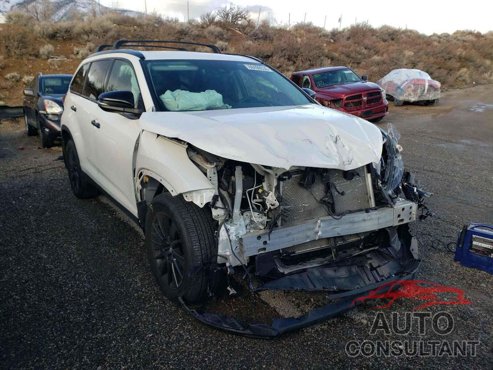 TOYOTA HIGHLANDER 2019 - 5TDJZRFH7KS966583