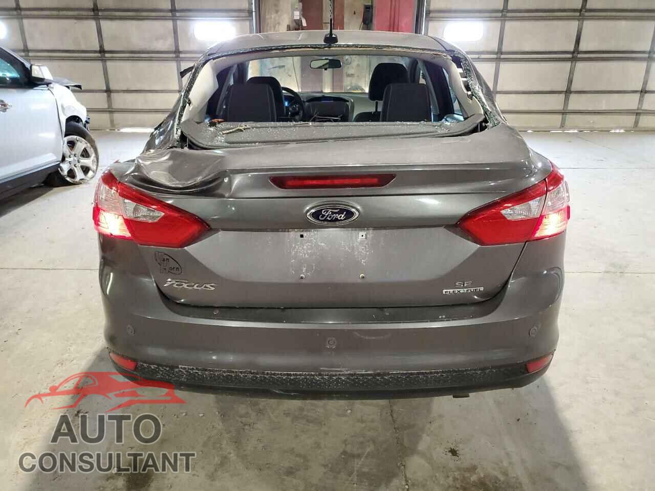 FORD FOCUS 2014 - 1FADP3F28EL437926