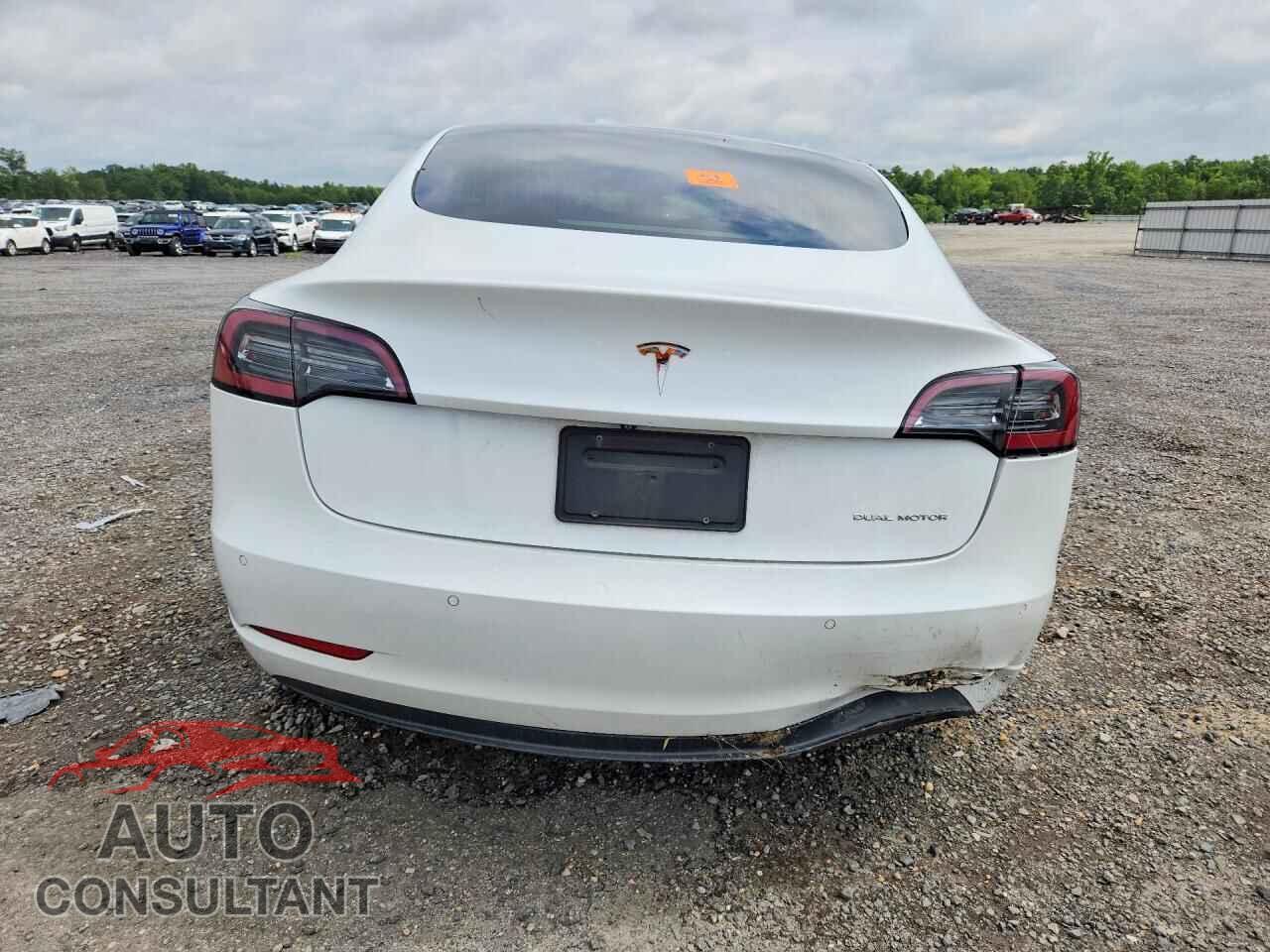 TESLA MODEL 3 2019 - 5YJ3E1EB4KF200060