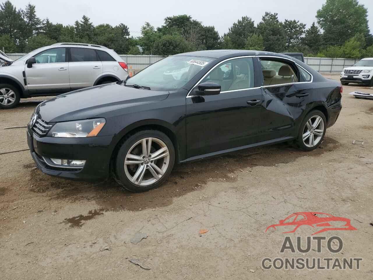 VOLKSWAGEN PASSAT 2012 - 1VWBM7A33CC075709