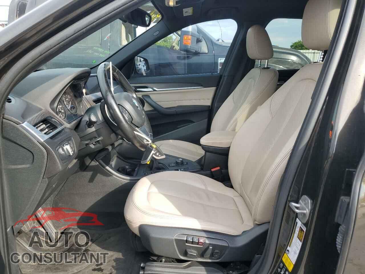 BMW X1 2017 - WBXHT3C32H5F71690