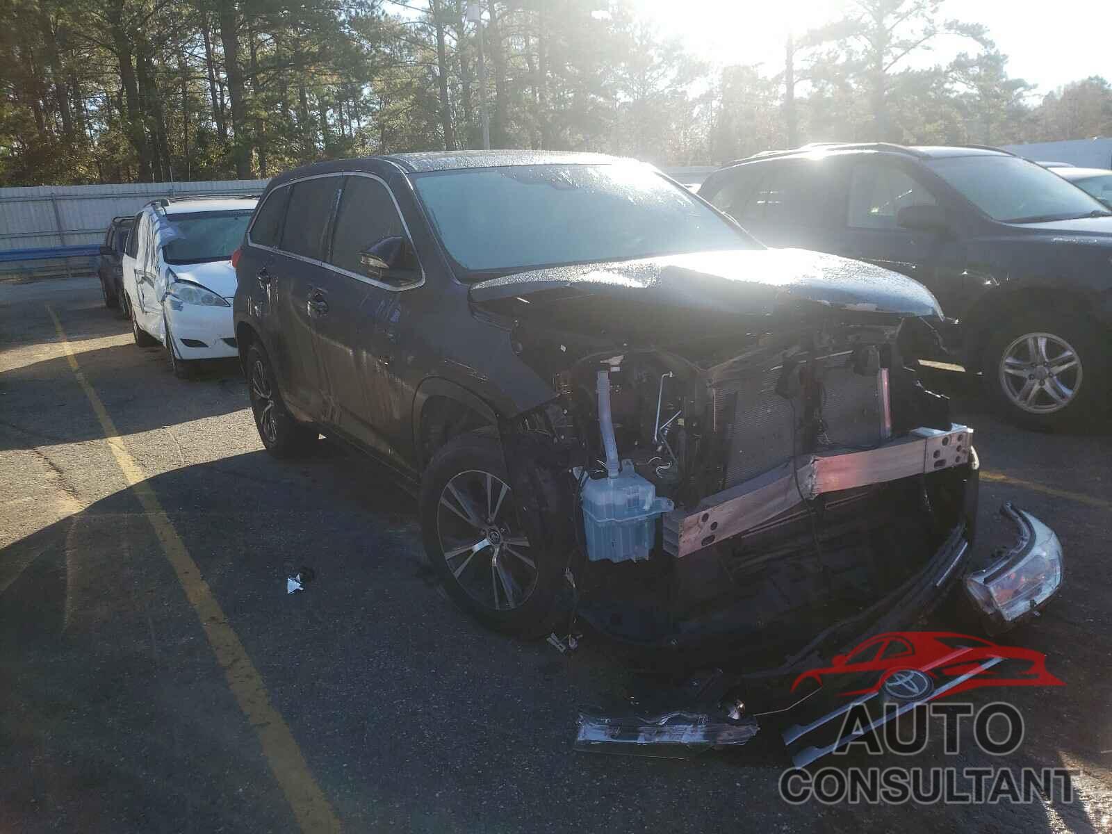 TOYOTA HIGHLANDER 2018 - 5TDZARFH6JS035078
