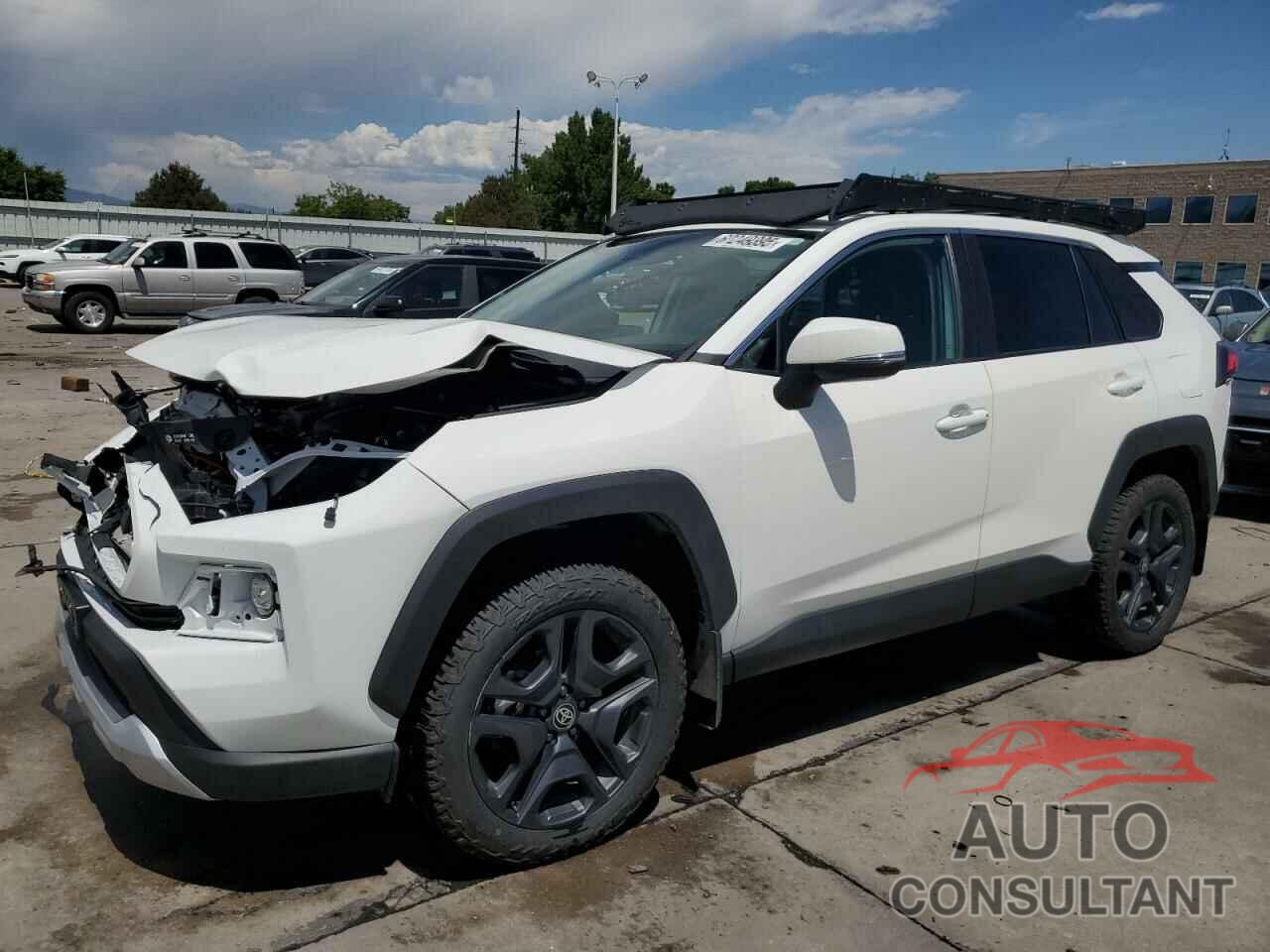 TOYOTA RAV4 2023 - 2T3J1RFVXPW401800