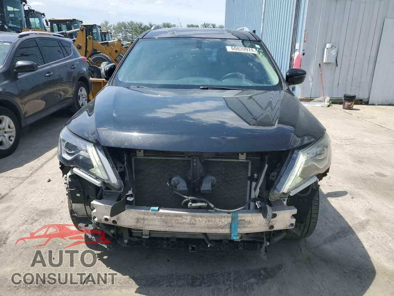 NISSAN PATHFINDER 2017 - 5N1DR2MM7HC679013