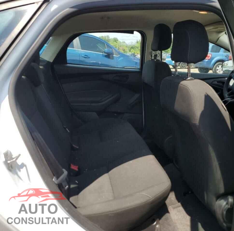FORD FOCUS 2016 - 1FADP3E2XGL377099