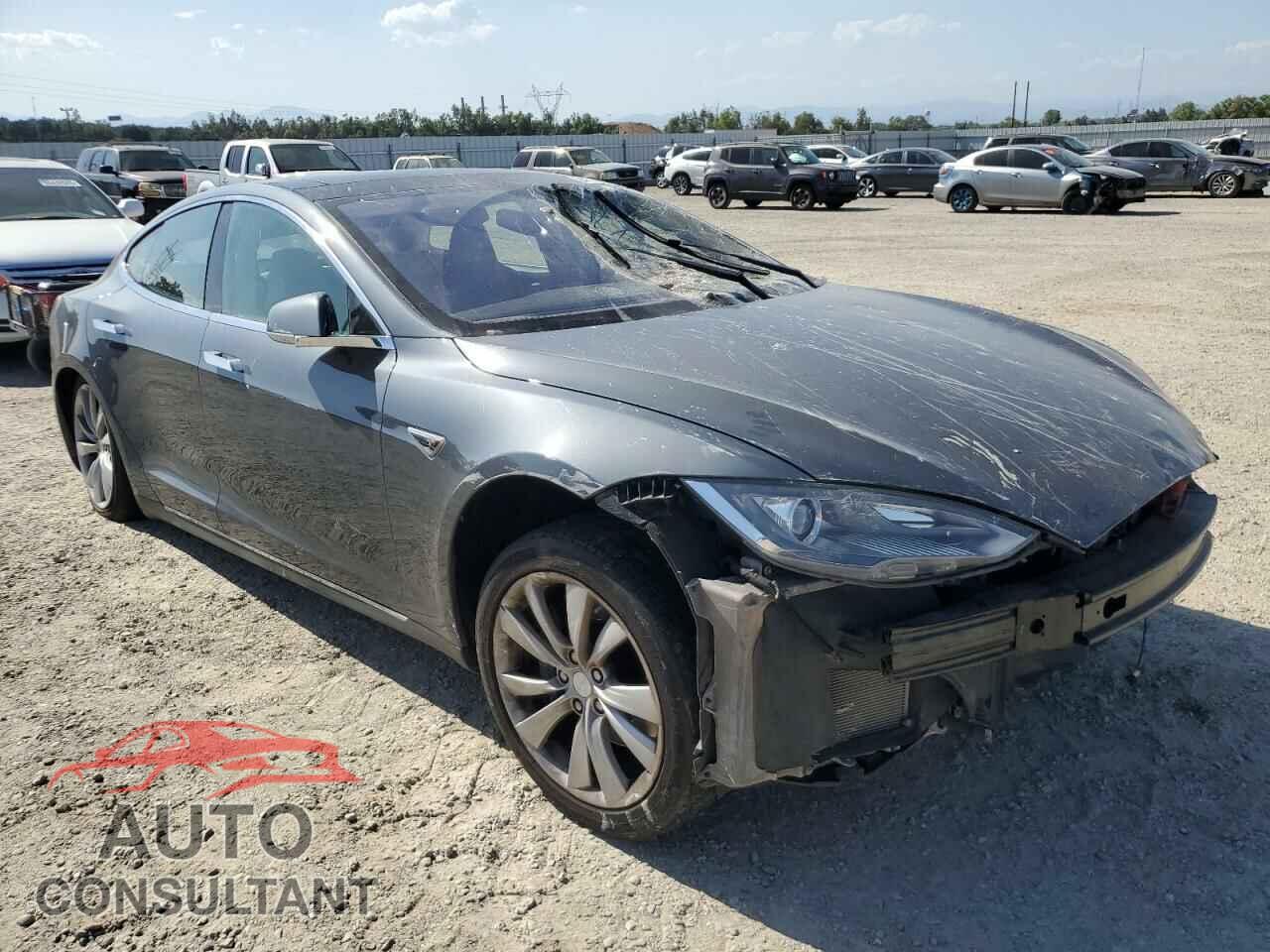 TESLA MODEL S 2014 - 5YJSA1H15EFP49412