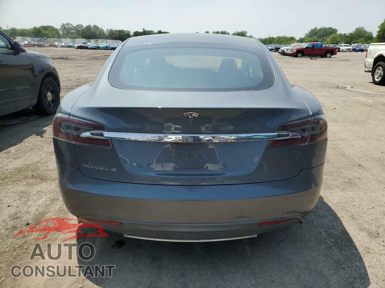TESLA MODEL S 2013 - 5YJSA1AG9DFP04910