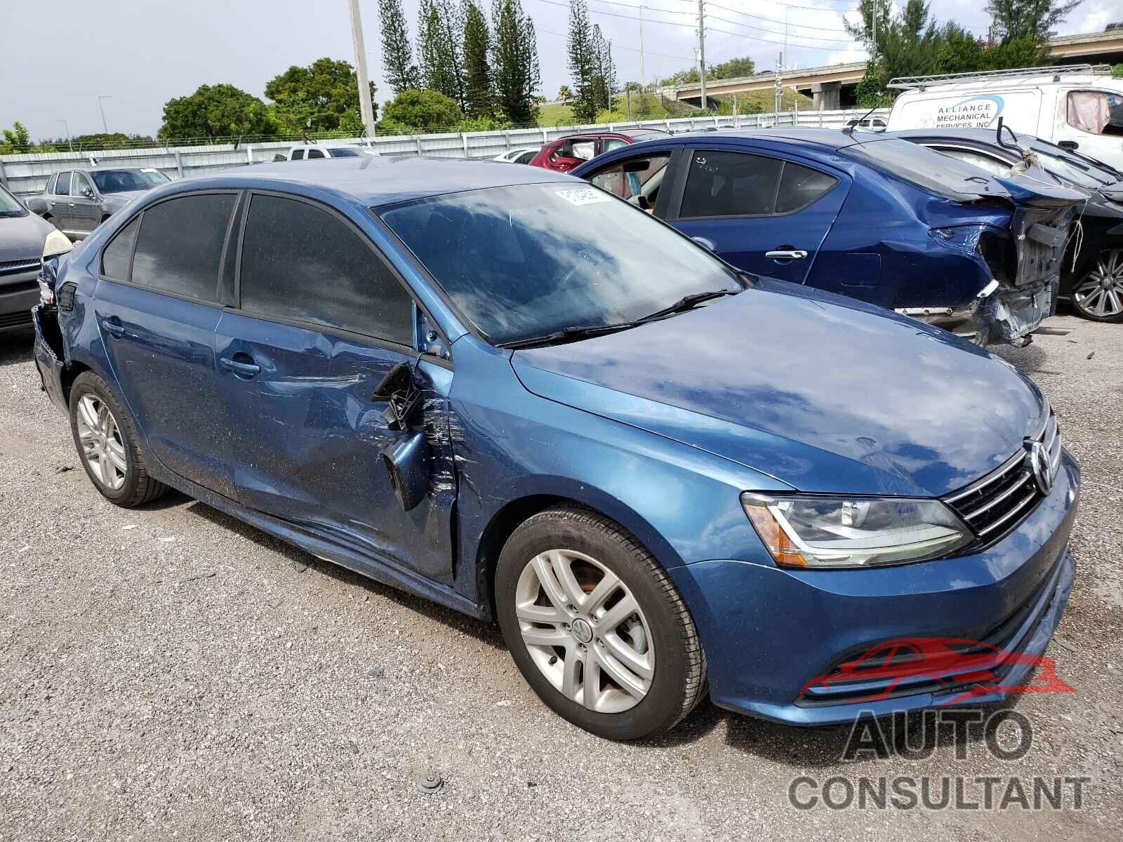 VOLKSWAGEN JETTA 2018 - 3VW2B7AJ4JM240411