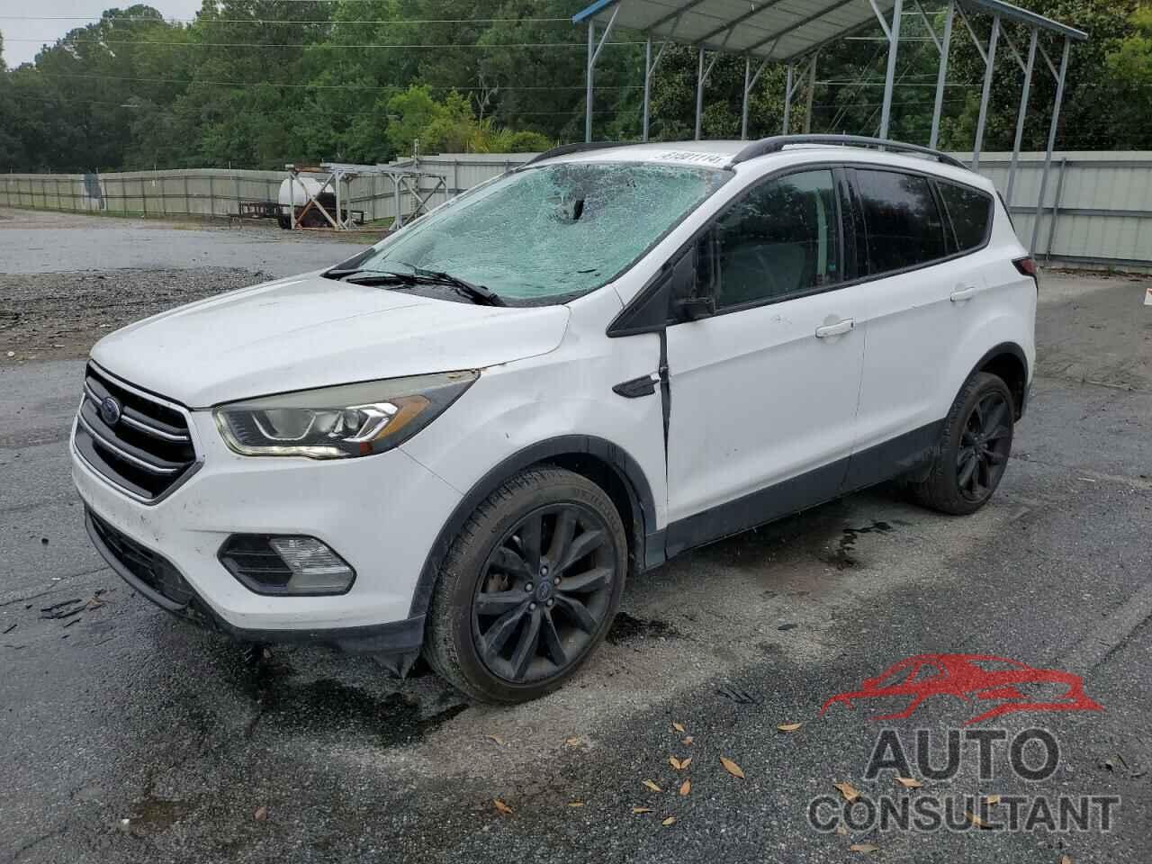 FORD ESCAPE 2017 - 1FMCU0GD5HUF02531