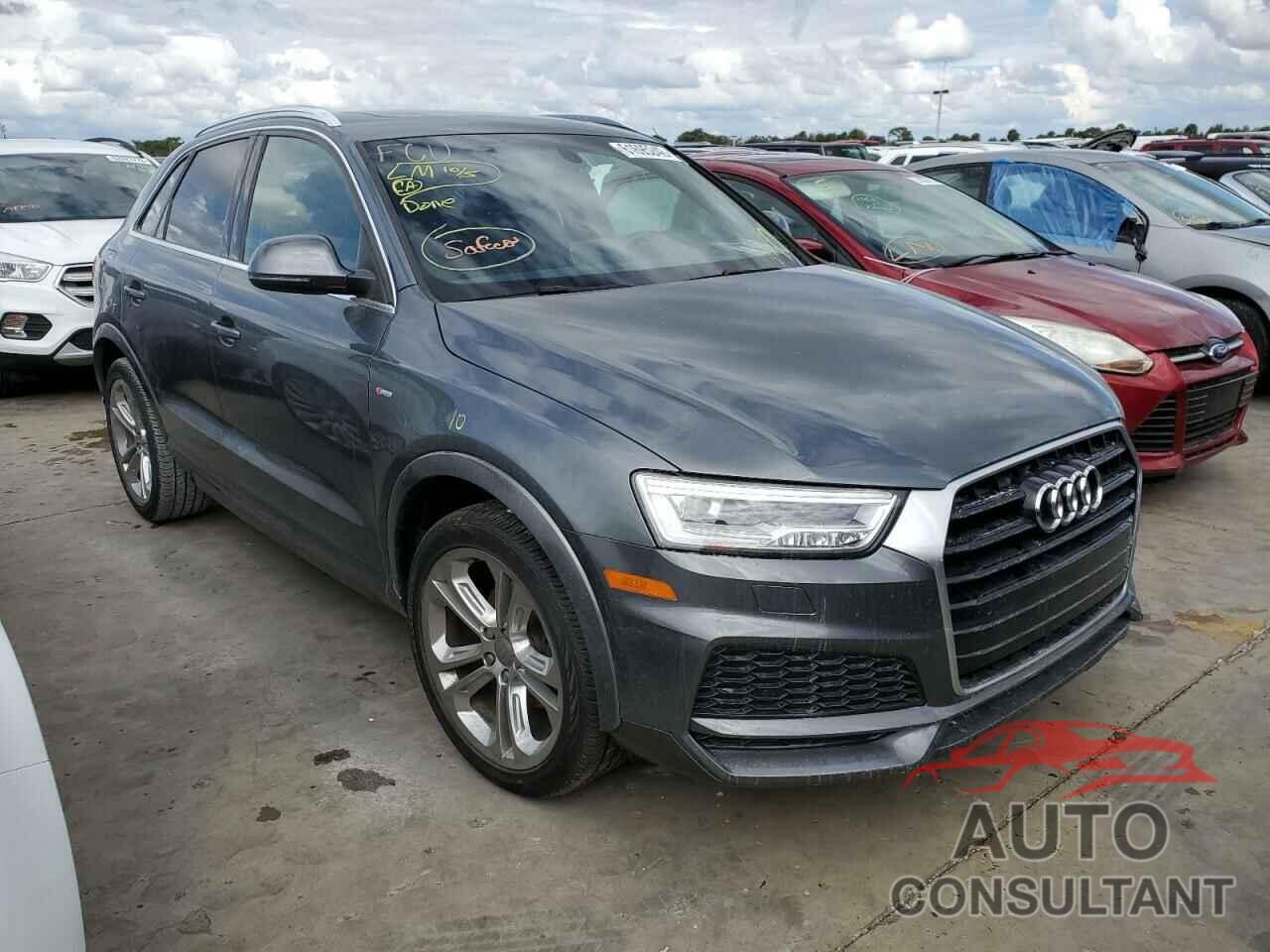 AUDI Q3 2018 - WA1HCCFS5JR031319