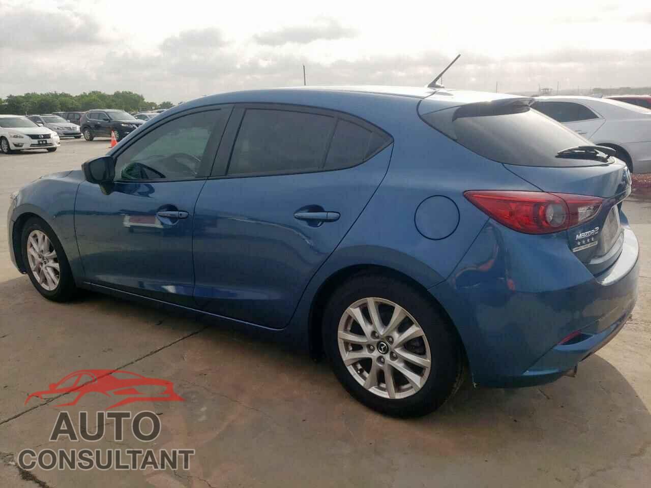 MAZDA 3 2017 - 3MZBN1K73HM129933