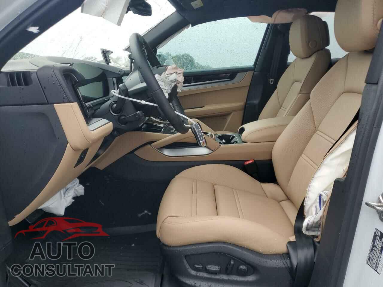 PORSCHE CAYENNE 2024 - WP1AA2AY2RDA06971