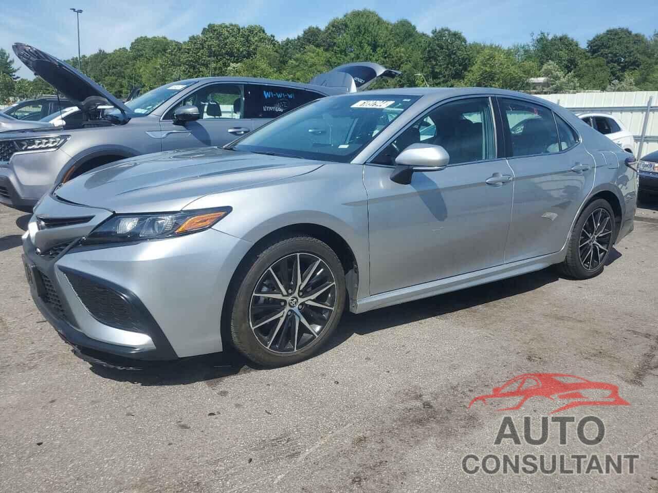 TOYOTA CAMRY 2022 - 4T1G11AK5NU716227
