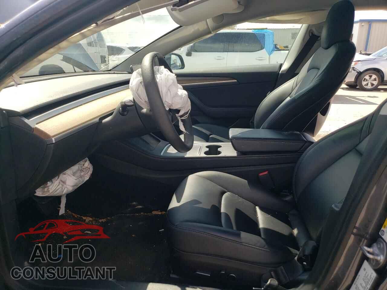 TESLA MODEL 3 2021 - 5YJ3E1EA5MF031760