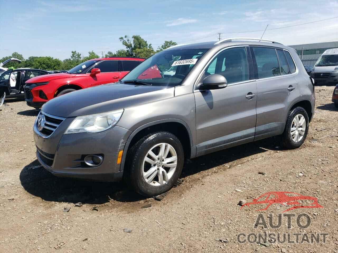 VOLKSWAGEN TIGUAN 2011 - WVGAV7AX3BW526614