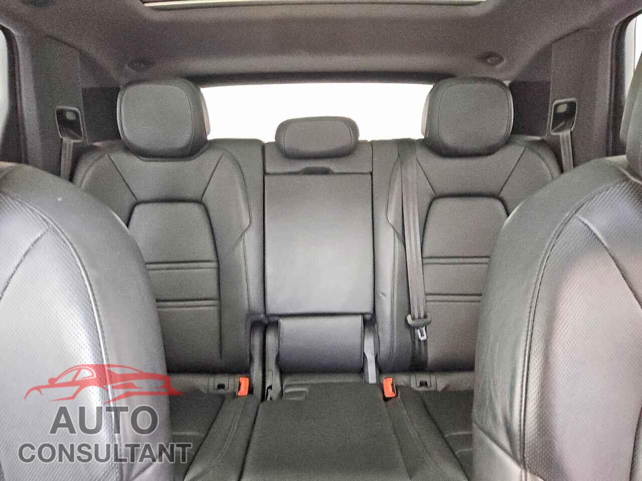 PORSCHE CAYENNE 2019 - WP1AA2AY6KDA12956