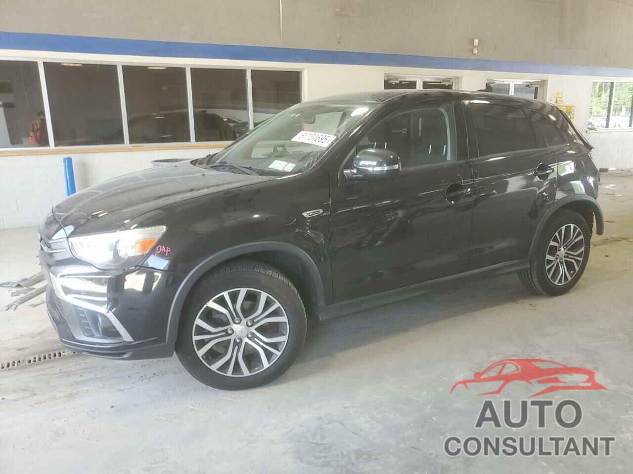 MITSUBISHI OUTLANDER 2018 - JA4AP3AU5JU016492