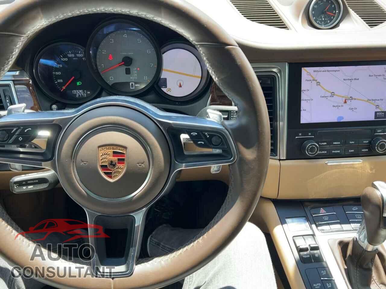 PORSCHE MACAN 2018 - WP1AB2A59JLB35156