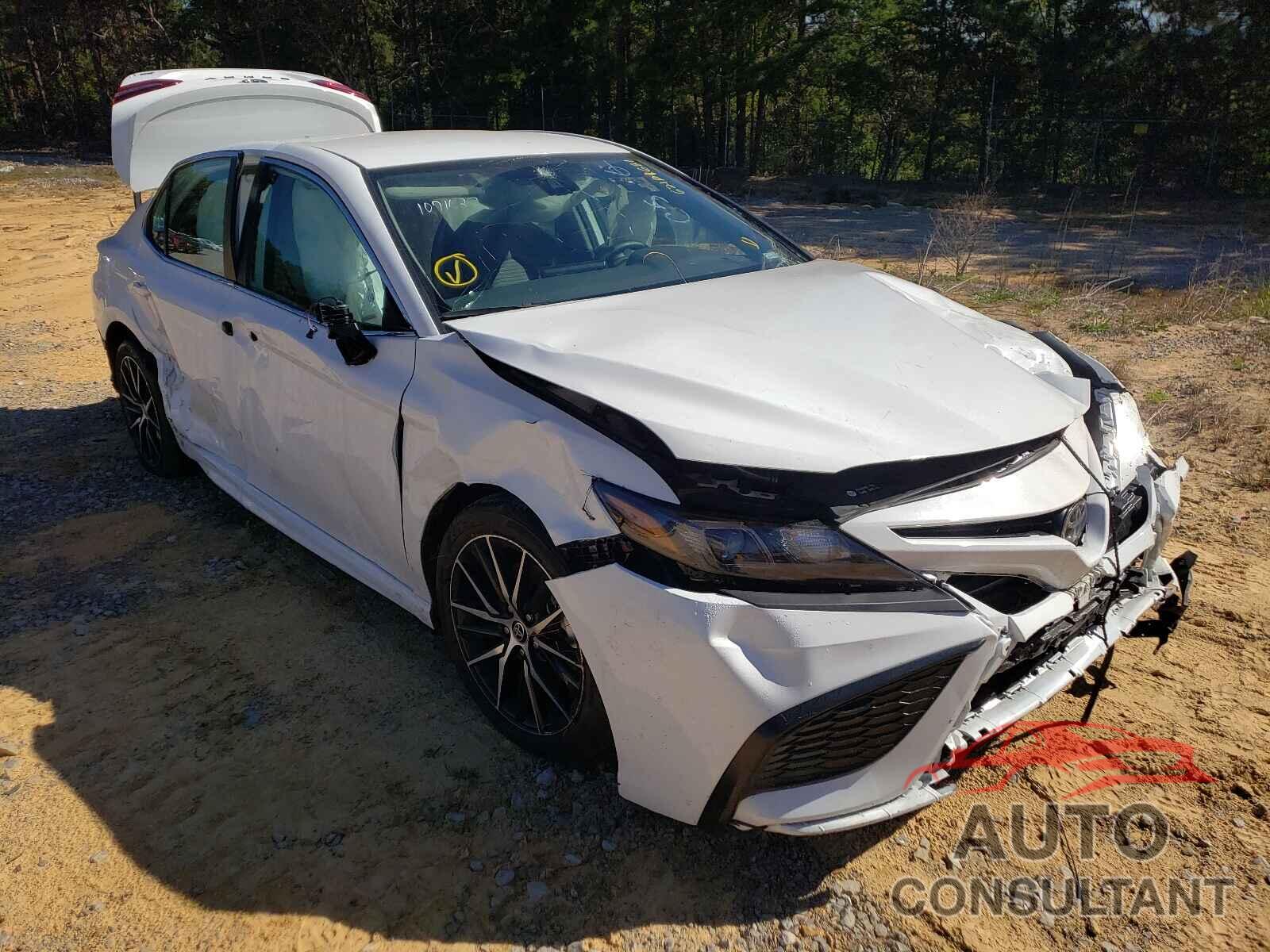 TOYOTA CAMRY 2021 - 4T1G11AK9MU516868