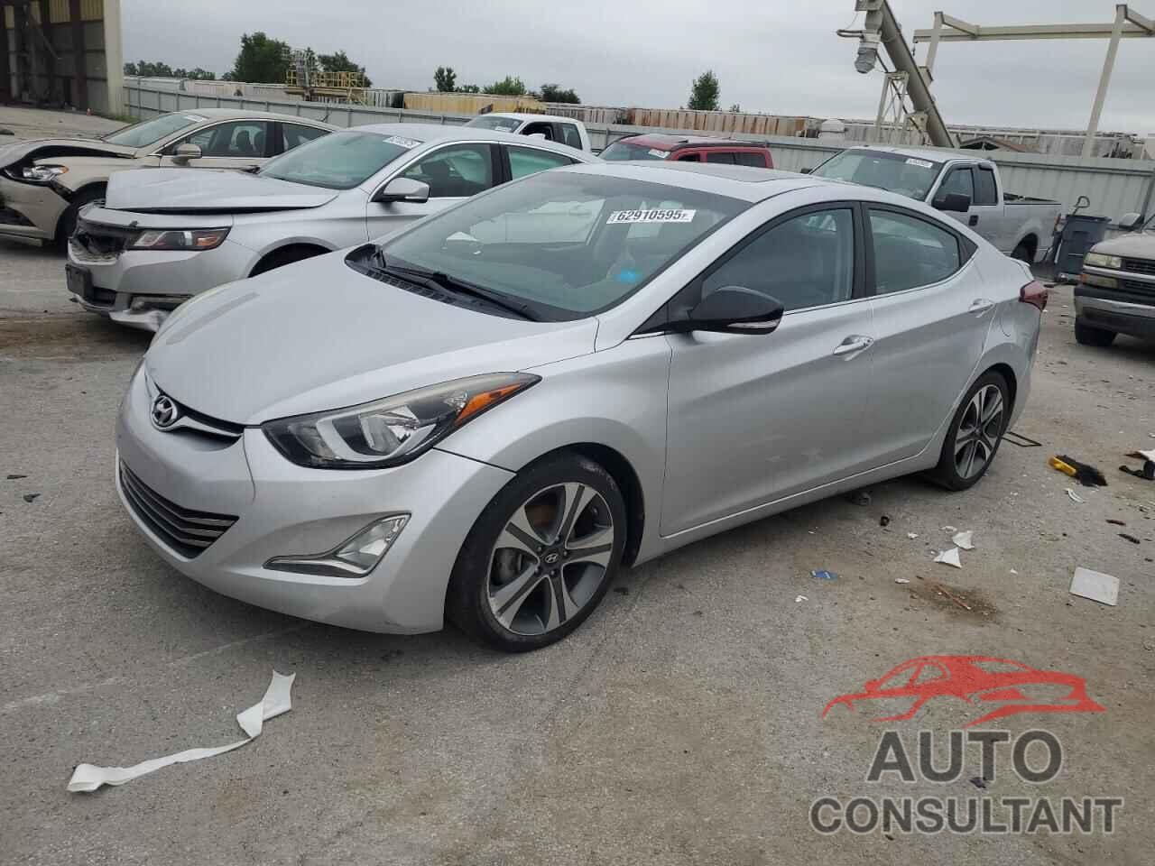 HYUNDAI ELANTRA 2015 - KMHDH4AH8FU358157