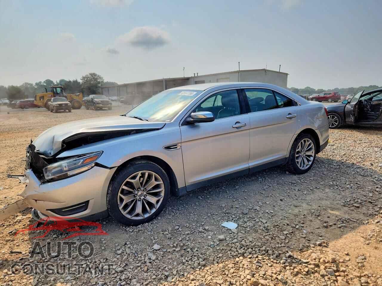 FORD TAURUS 2013 - 1FAHP2F8XDG232180