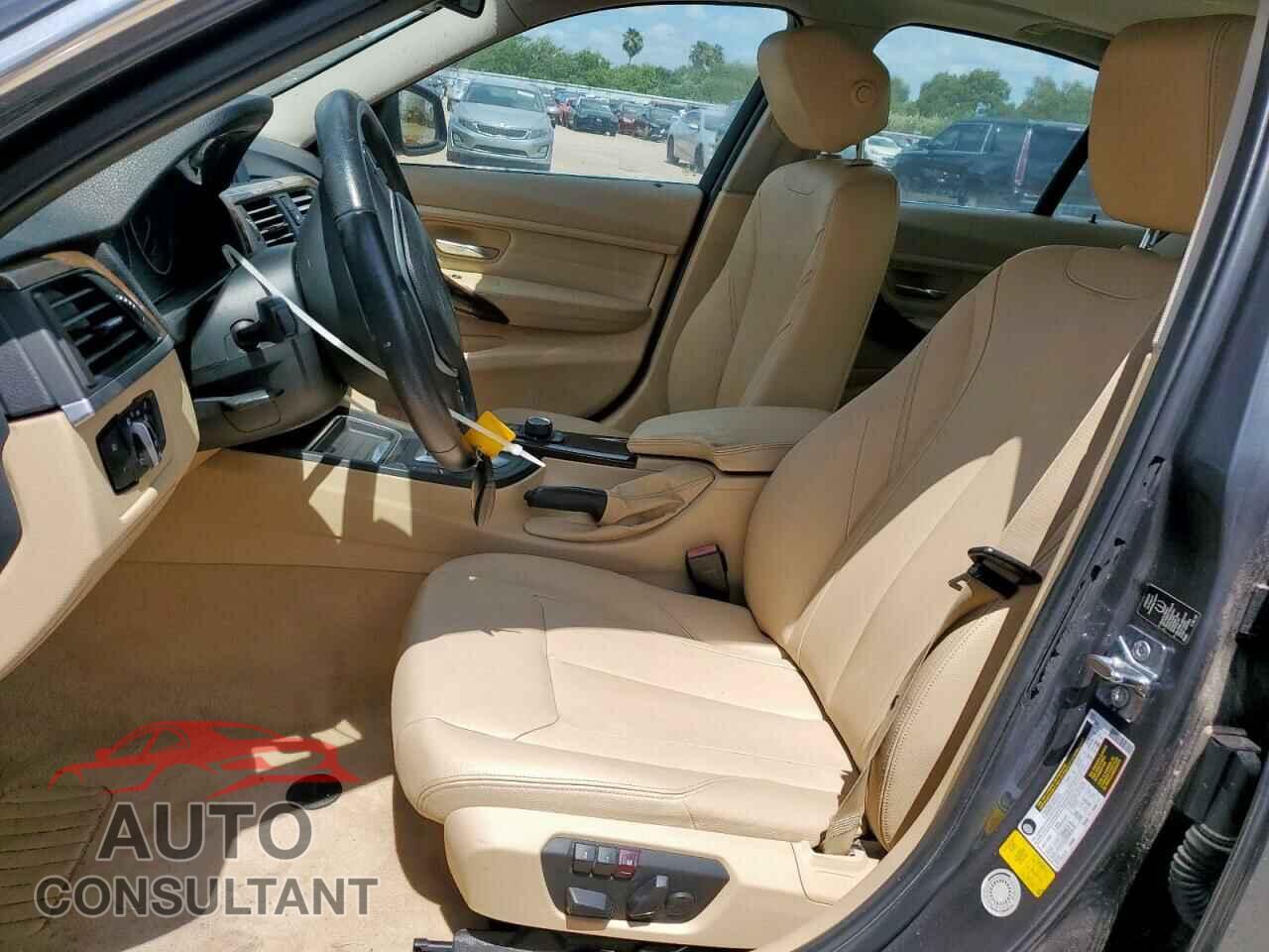 BMW 3 SERIES 2012 - WBA3A5C57CF344583
