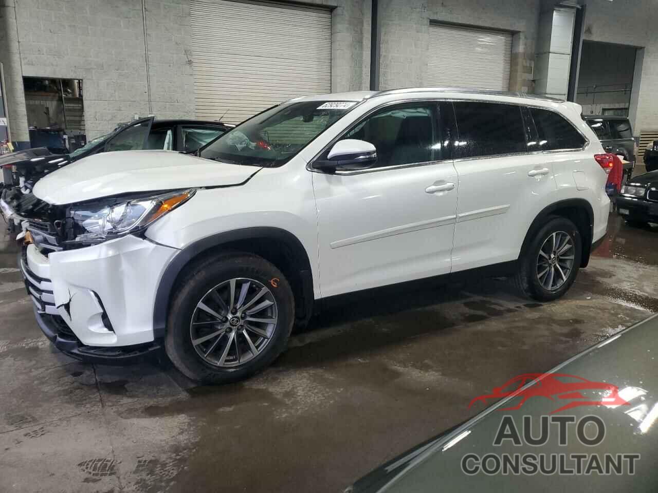 TOYOTA HIGHLANDER 2019 - 5TDJZRFH1KS932672