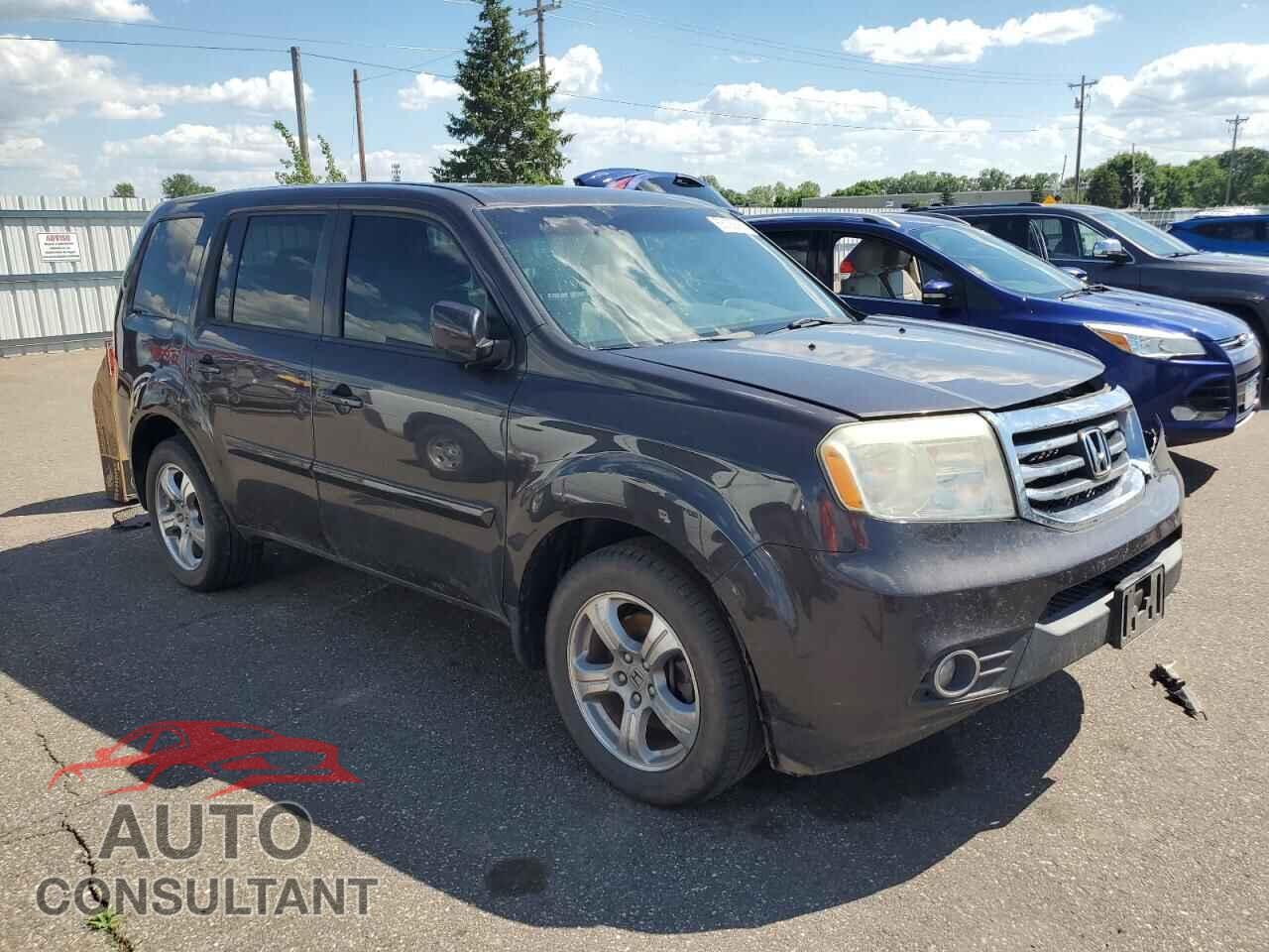 HONDA PILOT 2015 - 5FNYF3H53FB006548