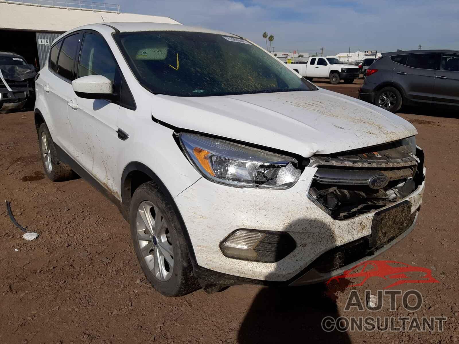 FORD ESCAPE 2017 - 1FMCU0GDXHUE38891