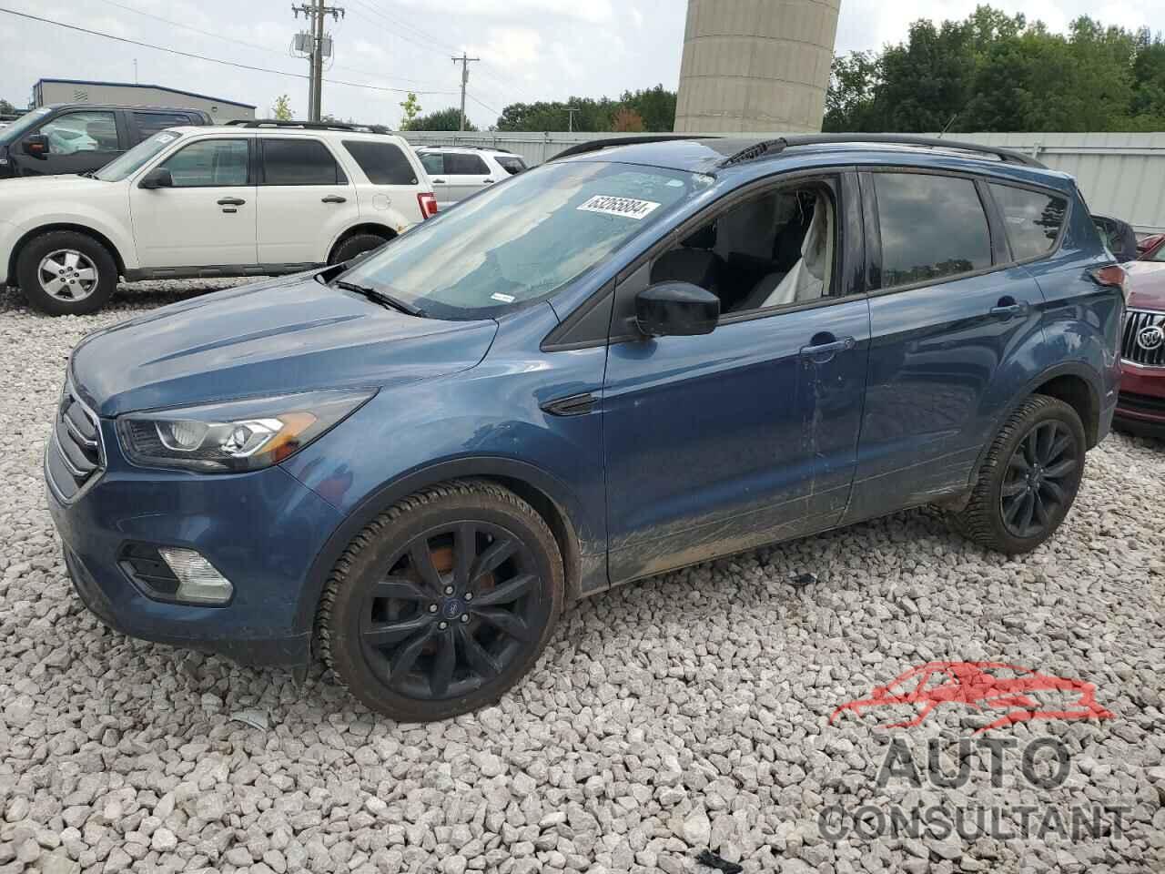 FORD ESCAPE 2018 - 1FMCU0GD5JUC94687