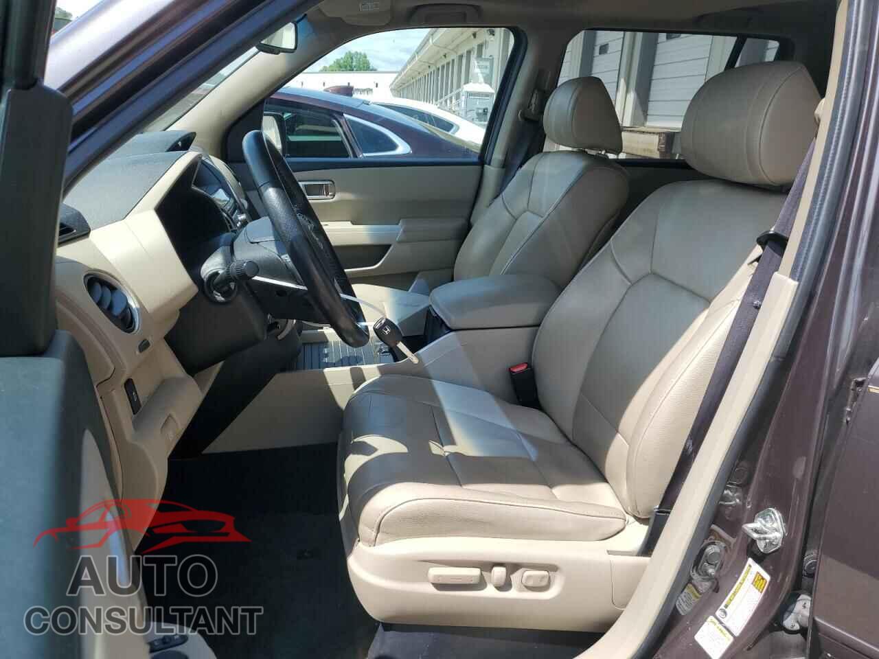 HONDA PILOT 2013 - 5FNYF4H51DB066671
