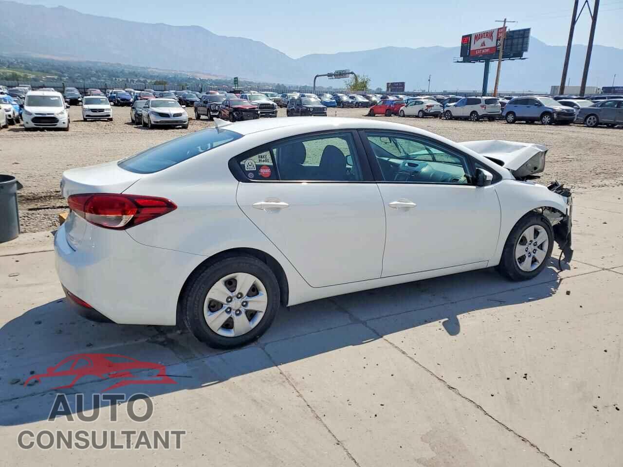 KIA FORTE 2017 - 3KPFK4A77HE012351