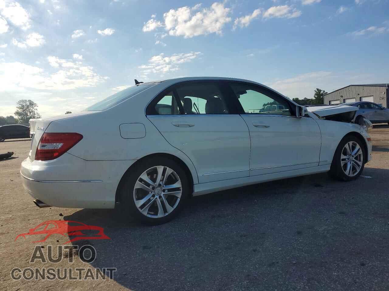 MERCEDES-BENZ C-CLASS 2012 - WDDGF8BB7CA649065