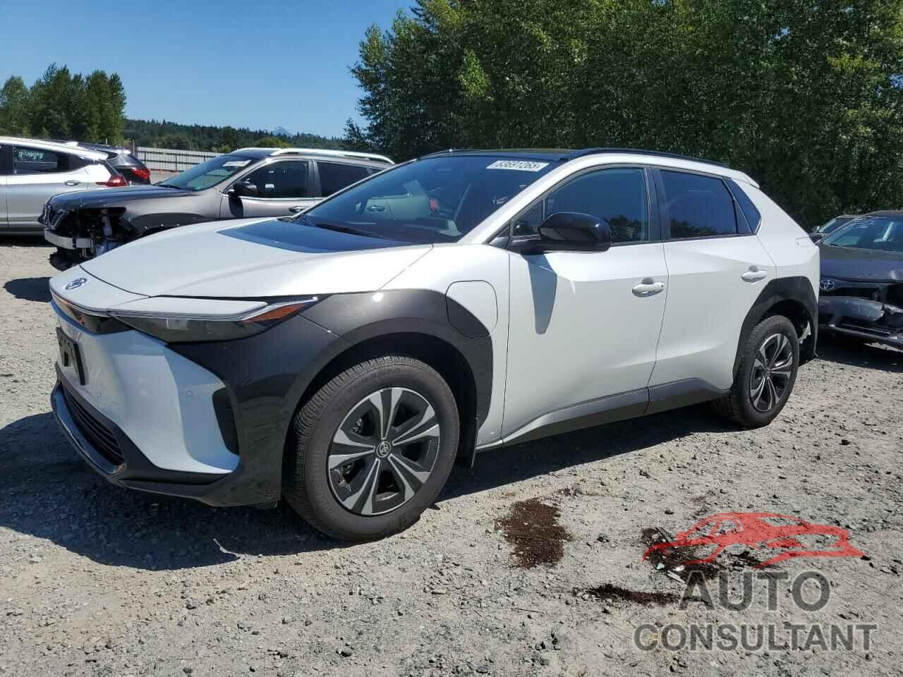 TOYOTA BZ4X XLE 2025 - JTMABACA8SA095588