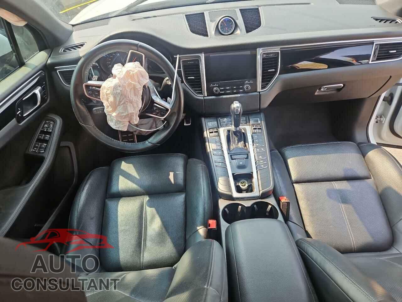 PORSCHE MACAN 2017 - WP1AA2A58HLB83955
