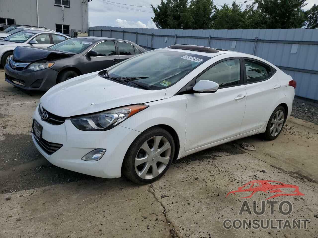 HYUNDAI ELANTRA 2013 - 5NPDH4AE8DH157943