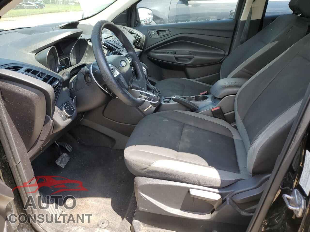 FORD ESCAPE 2016 - 1FMCU0F77GUA92017