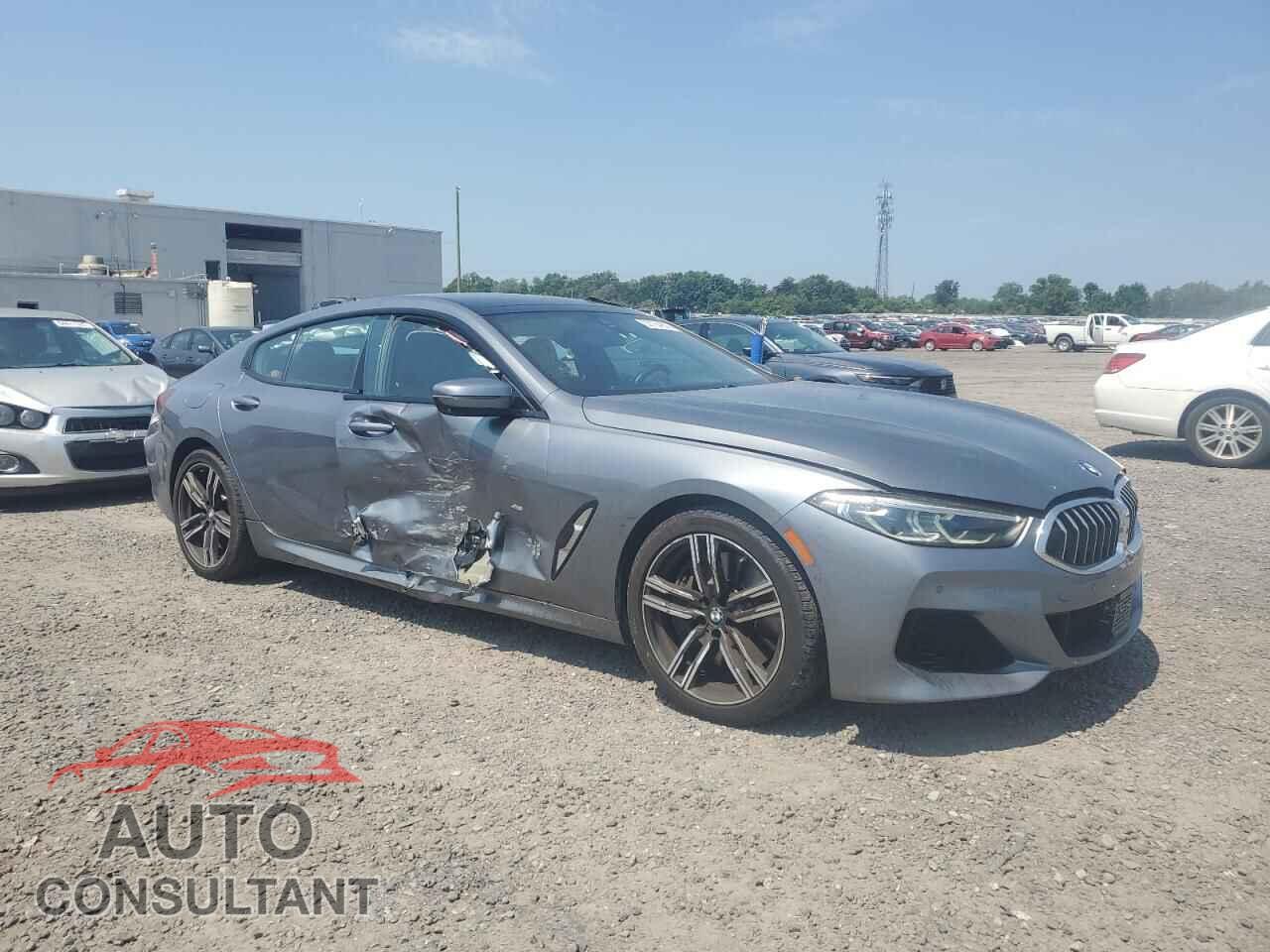 BMW 8 SERIES 2022 - WBAGV4C07NCG86501