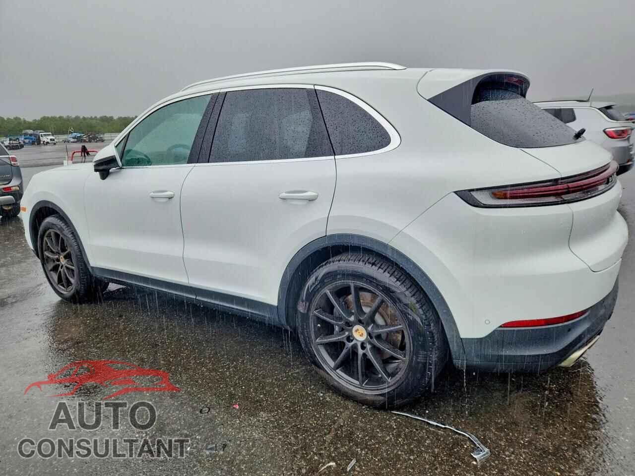 PORSCHE CAYENNE 2024 - WP1AA2AY4RDA01545