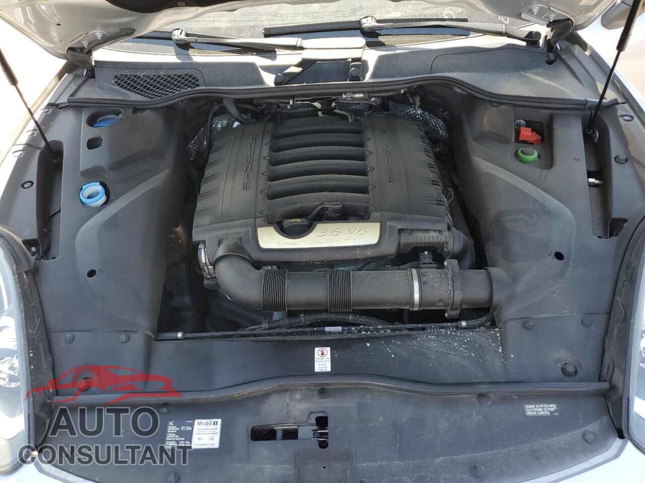 PORSCHE CAYENNE 2016 - WP1AA2A21GLA03607