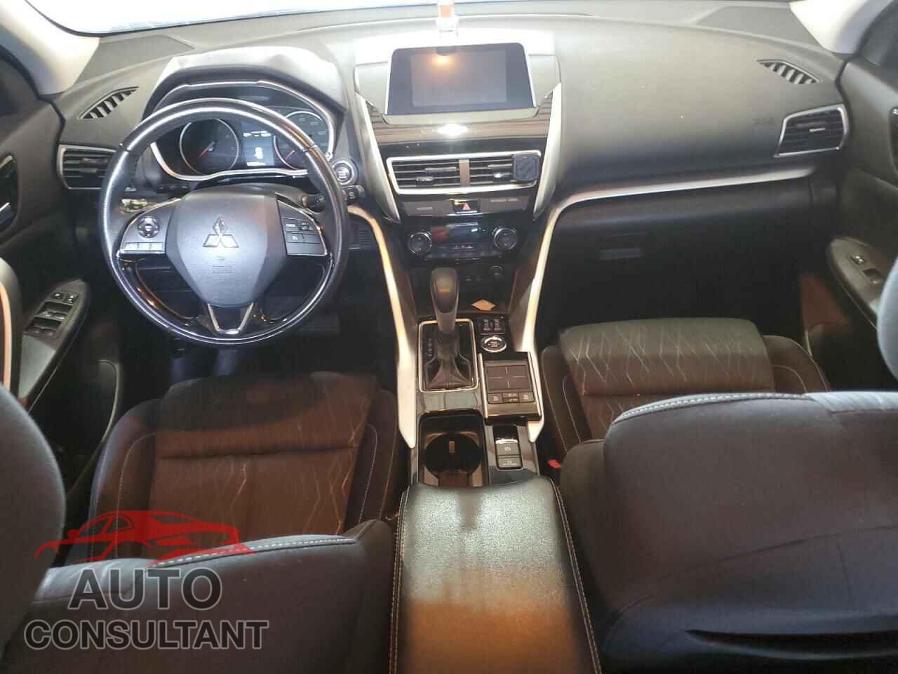 MITSUBISHI ECLIPSE 2018 - JA4AT5AA4JZ048981