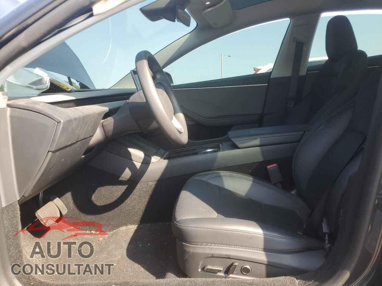 TESLA MODEL 3 2025 - 5YJ3E1EA7SF926485
