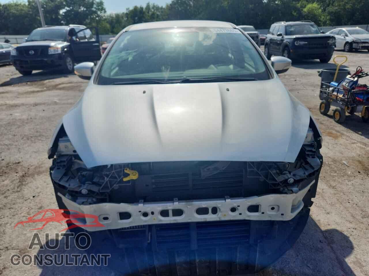 FORD FOCUS 2017 - 1FADP3FE7HL201265
