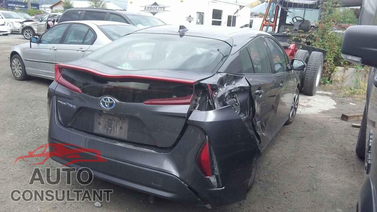 TOYOTA PRIUS 2017 - JTDKARFP2H3033624