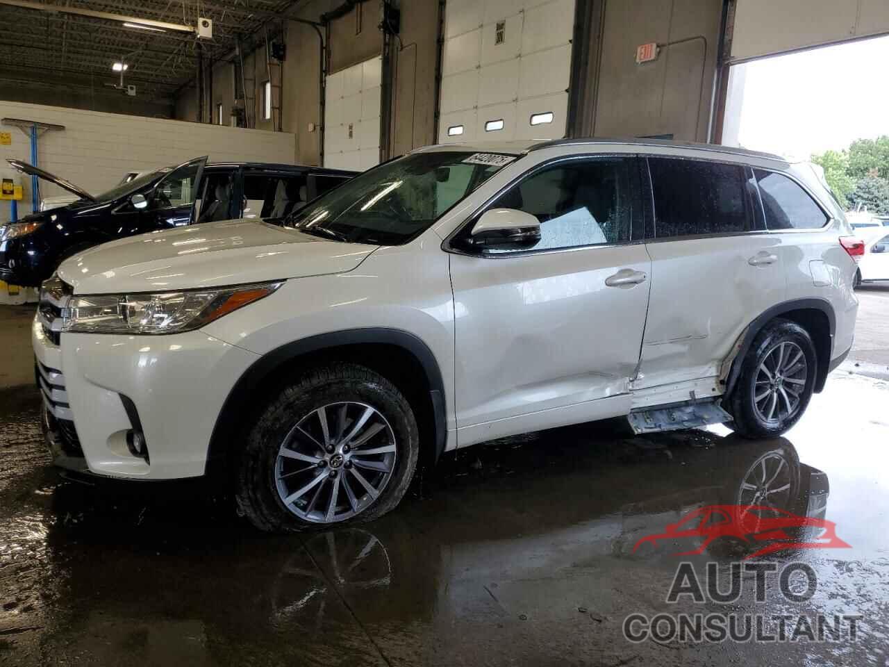 TOYOTA HIGHLANDER 2017 - 5TDJZRFH3HS513960