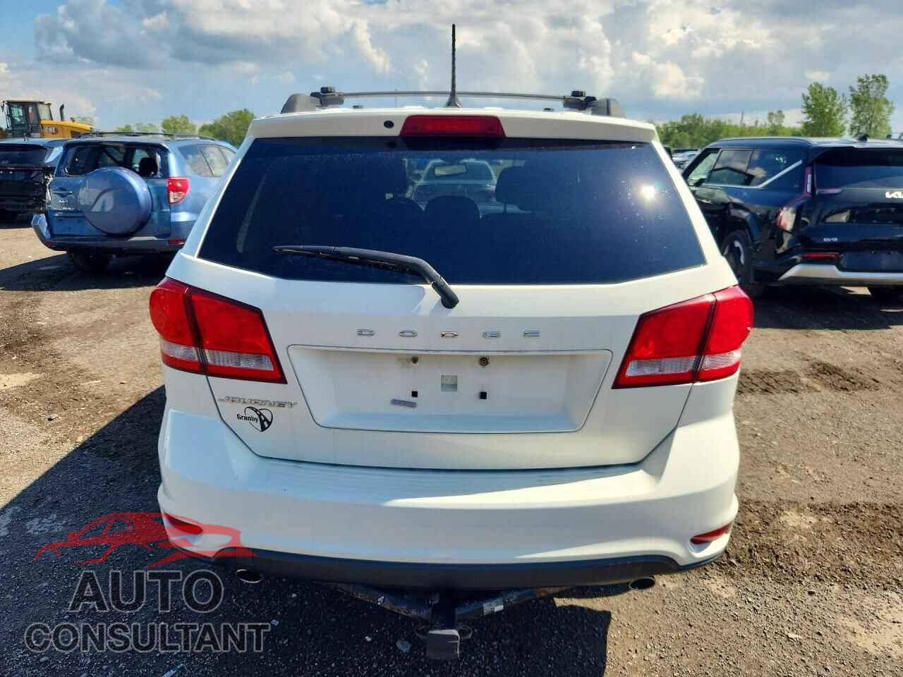 DODGE JOURNEY 2015 - 3C4PDCCG1FT754386