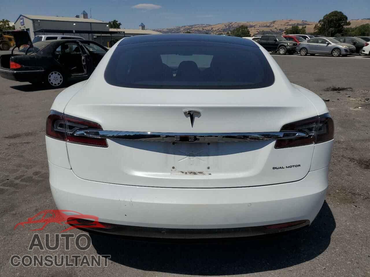TESLA MODEL S 2019 - 5YJSA1E26KF340151