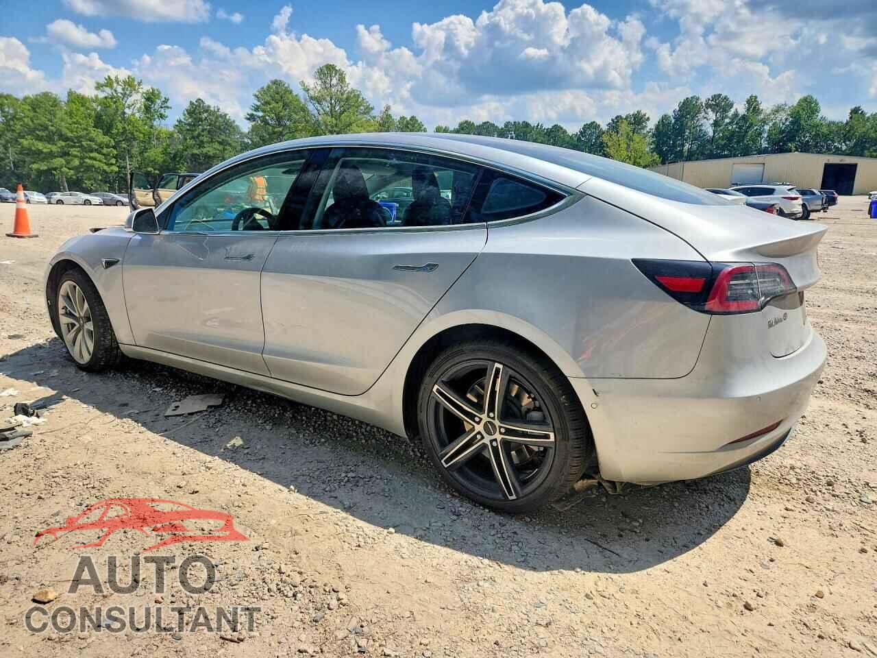TESLA MODEL 3 2018 - 5YJ3E1EB3JF069170